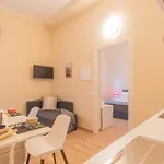 Apartman Simar Nearby Sg Train Station By Rent Como