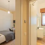 Simar Nearby Sg Train Station By Rent