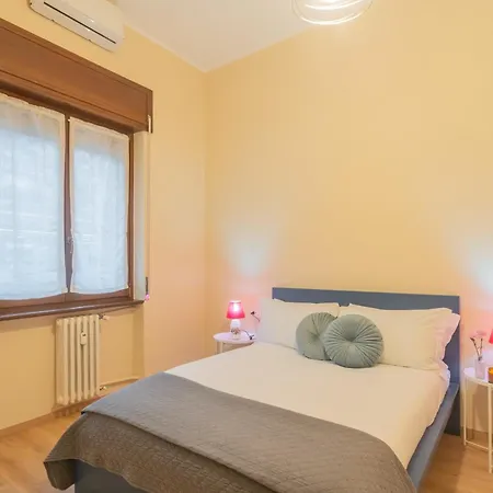 Simar Nearby Sg Train Station By Rent Apartman