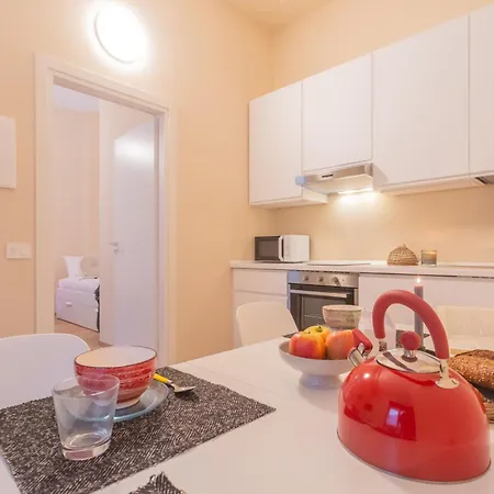 Daire Simar Nearby Sg Train Station By Rent Como