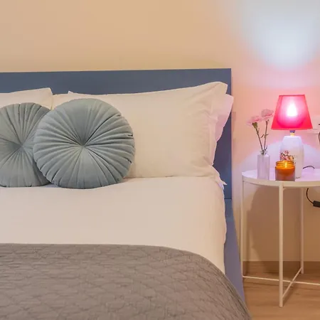 Simar Nearby Sg Train Station By Rent * Como