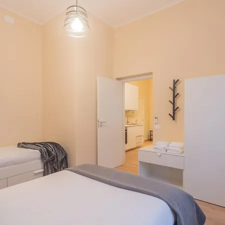 Simar Nearby Sg Train Station By Rent Daire *