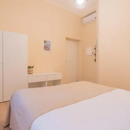 Daire Simar Nearby Sg Train Station By Rent Como