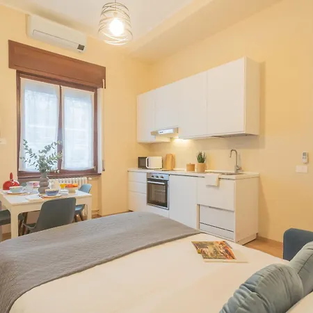 Simar Nearby Sg Train Station By Rent Daire