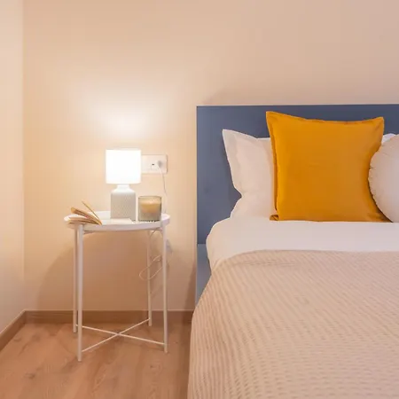 Daire Simar Nearby Sg Train Station By Rent Como