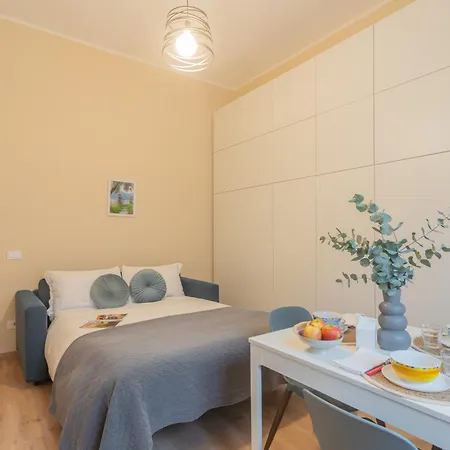 Daire Simar Nearby Sg Train Station By Rent Como